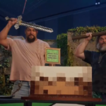 Minecraft celebra 15 años, Jason Momoa y Jack Black se encargan de cortar el pastel